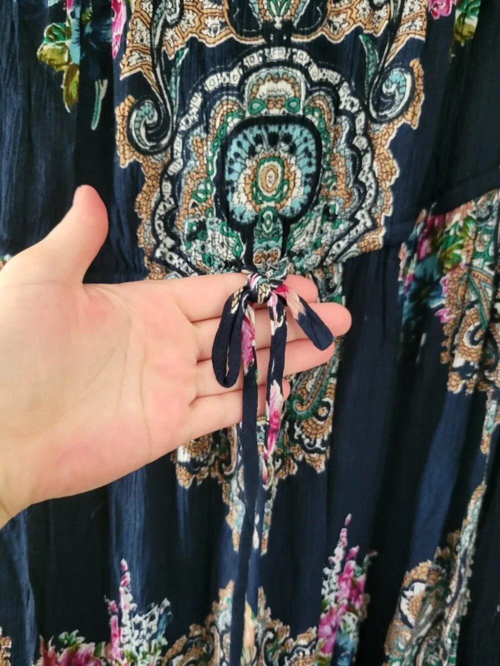 Bila Boho Paisley Floral Maxi Dress Crochet Neckline Drawstring Waist sz XL Navy - Picture 5 of 10